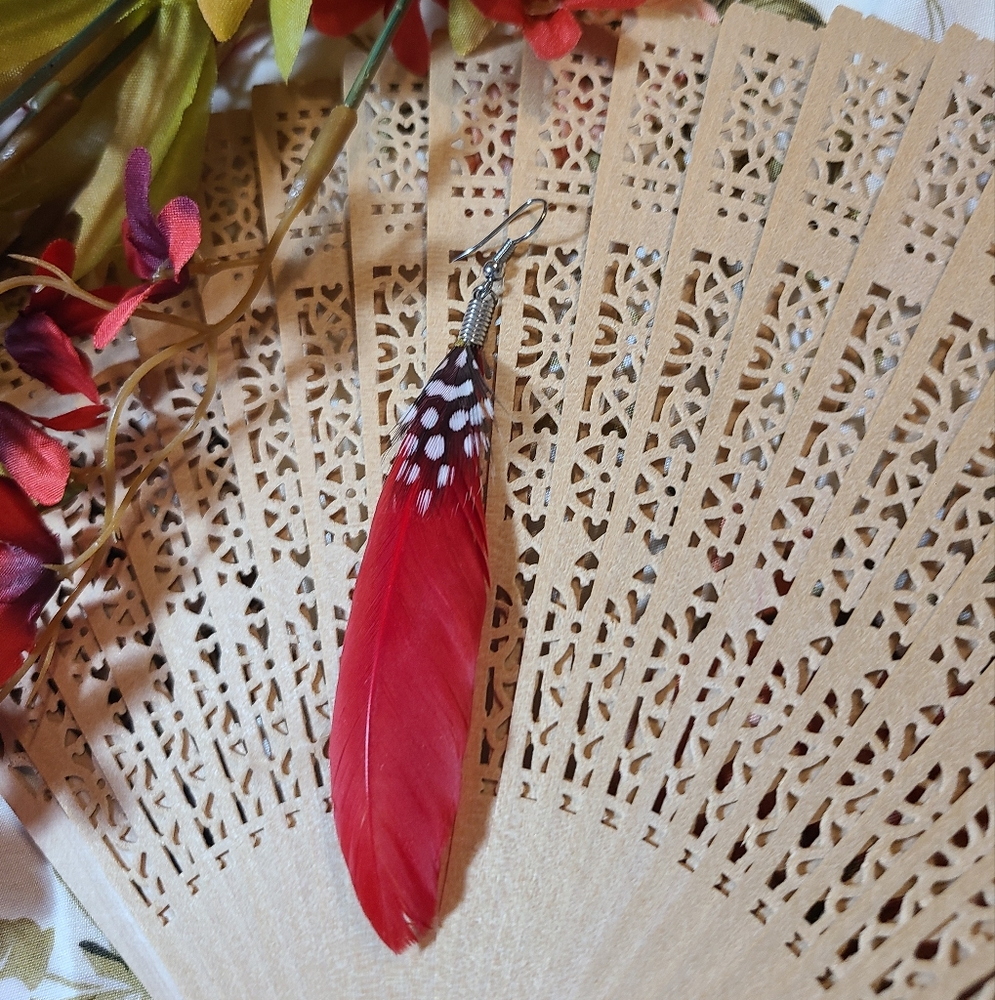 1 feather earring for sale